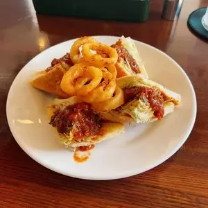 紅矢（BENIYA【旧店名】Beniya Cafe）