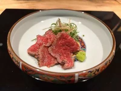 神戸肉料理 すぎたに