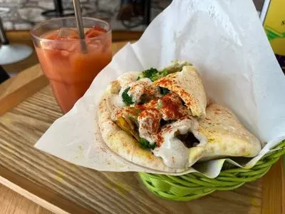 ファラフェルブラザーズ 六本木店（Falafel Brothers）