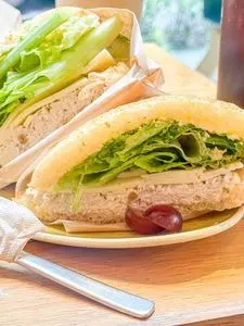 ヤホ コーヒーロースター＆ワインバー 田町店（Jaho Coffee Roaster & Wine Bar）