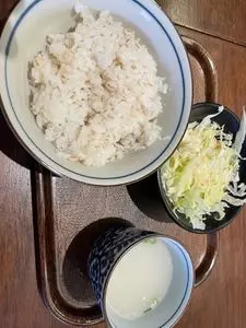 しずる