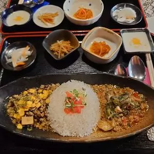 旧ヤム邸 空堀店