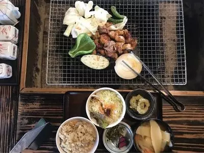 炭焼地鶏 山蔵（SANZO）
