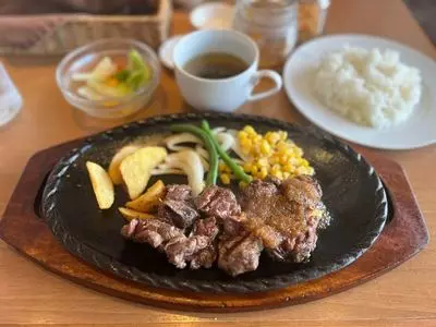 パウハナ 小阪店（PAUHANA）