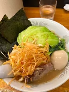 横浜ラーメン厨房 うえむらや