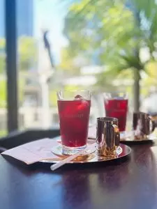 Cafe AMADEUS STORY