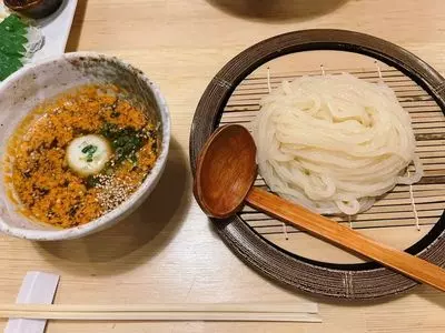 豊前裏打会 饂飩酒場さるぅ（ぶぜんうらうちかい うどんさかば さるぅ）