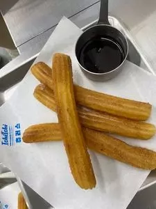 111 CHURROS（イチイチイチ チュロス） 1枚目