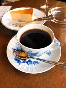 カフェ・アンセーニュ・ダングル 自由が丘店
