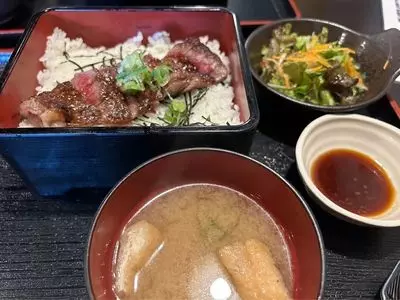 近江や 蔵