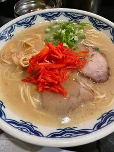 博多麺房 赤のれん 西麻布本店（はかためんぼう あかのれん）