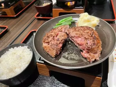 とろけるハンバーグ福よし 六本木店