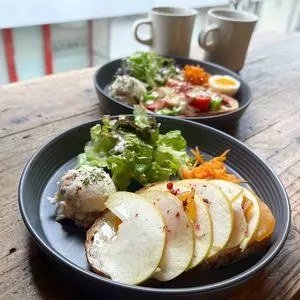 ROOM2 COFFEE&ROASTER（ルームツー コーヒー&ロースター）