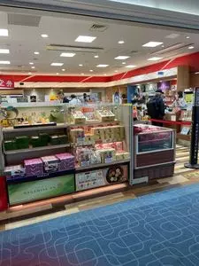 JAL PLAZA 羽田空港 15番ゲートショップ（ジャルプラザ【旧店名】ブルースカイ）