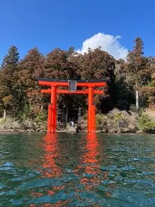 平和の鳥居