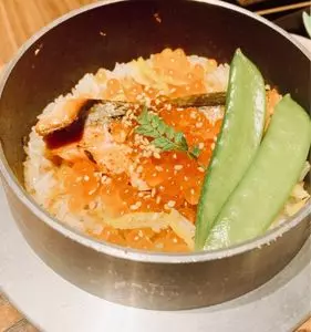 御苑茶屋ZUZU 新宿御苑前店