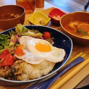 和ごはんとカフェ chawan ららぽーと横浜店　（チャワン）