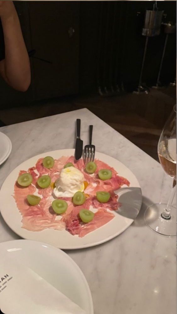 ｺﾔﾘﾅさんが投稿したMORETHAN TAPAS LOUNGE（【旧店名】MORETHAN DINING）に関する口コミの画像