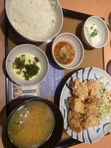 やよい軒白山店