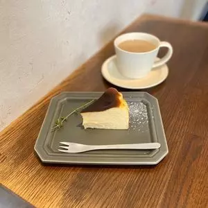 cafe Beret noir（カフェ ベレ ノアール）