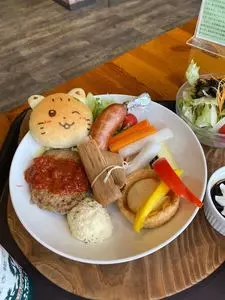 ヤマネコテラス（【旧店名】ナステラス）