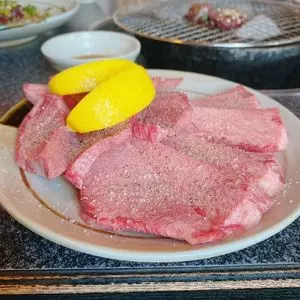 焼肉 すっきゃねん