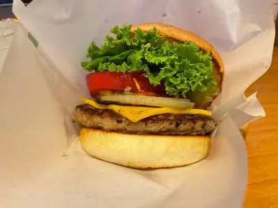 フレッシュネスバーガー 東池袋店（FRESHNESS BUGER ）