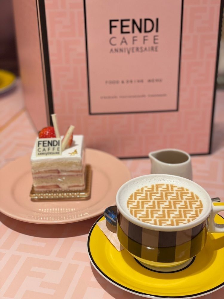 akane0427さんが投稿したアニヴェルセル カフェ 表参道（ANNIVERSAIRE CAFE）に関する口コミの画像