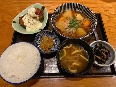 土鍋炊ごはん なかよし 本店