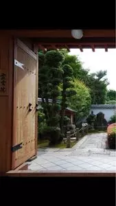 霊雲院