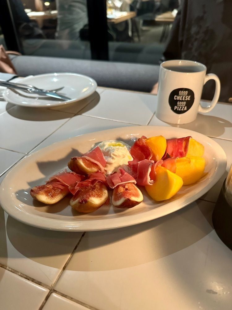 ぴょんたI 東京グルメ・居酒屋さんが投稿したGOOD CHEESE GOOD PIZZA 渋谷（グッドチーズグッドピザ）に関する口コミの画像