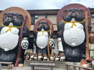 信楽陶苑たぬき村