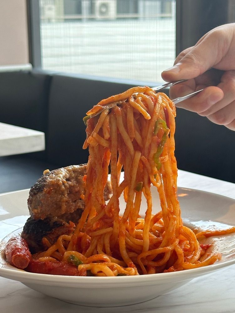 あんよさんが投稿したシカゴピザ&ボルケーノパスタ Meat&Cheese Forne（ミートアンドチーズ フォルネ）に関する口コミの画像