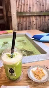 足湯喫茶椿や