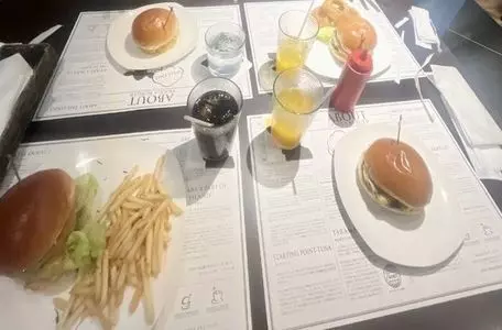 ダグズ・バーガー 宮古島本店(DOUG'S BURGER) 2枚目