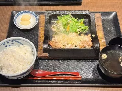 鶏鬨はなれ 勝どき清澄通り店（トリドキハナレ）