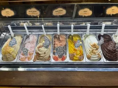 マムアンドポップス ジェラート 六本木ヒルズ（MOM&POPS GELATO）