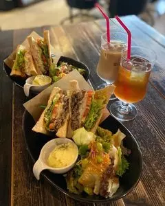 カフェ&キッチン ドリトル（Cafe & Kitchen Doolittle）