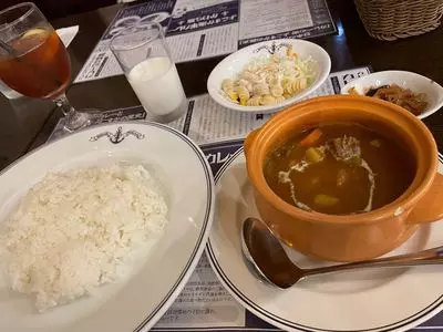 横須賀海軍カレー本舗（ヨコスカカイグンカレーホンポ）