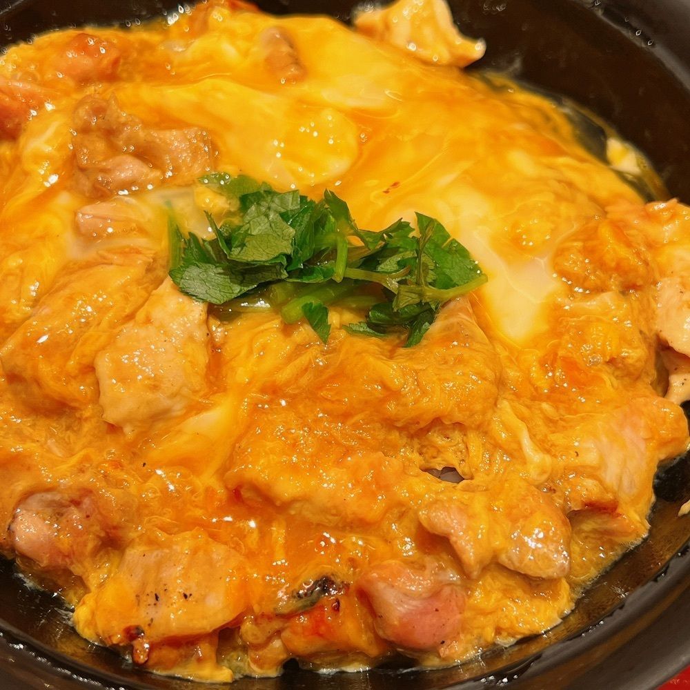 ヤジメシ　ボリューム満点東京グルメさんが投稿した秋田比内地鶏生産責任者の店 本家あべや KITTE GRANCHE店に関する口コミの画像
