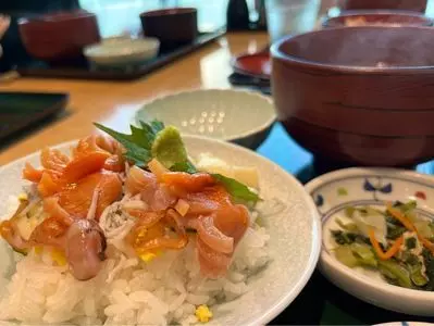 漁亭 浜や かわまちてらす閖上店