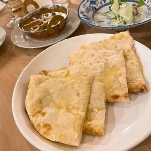AGAN ASIAN DINING RESTAURANT & BAR（アガン アジアン ダイニング レストラン&バー）
