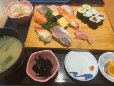 魚大将 藍住店