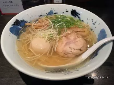鶏そば 三歩一