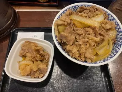 吉野家 赤坂三丁目店