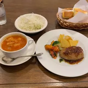 シャトードール 本店