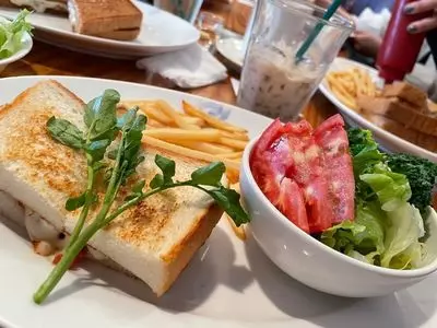 ホームワークス 麻布十番店（Homework's）