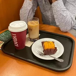カフェ・ベローチェ 駒沢店（CAFFE VELOCE）