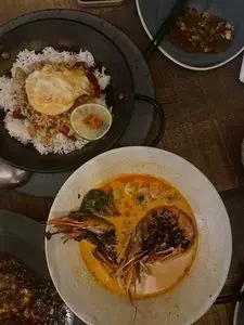 yaab thai（ヤーヴタイ）