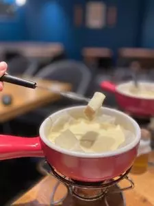 チーズと生はちみつの専門店 BeNe くずはモール店 3枚目